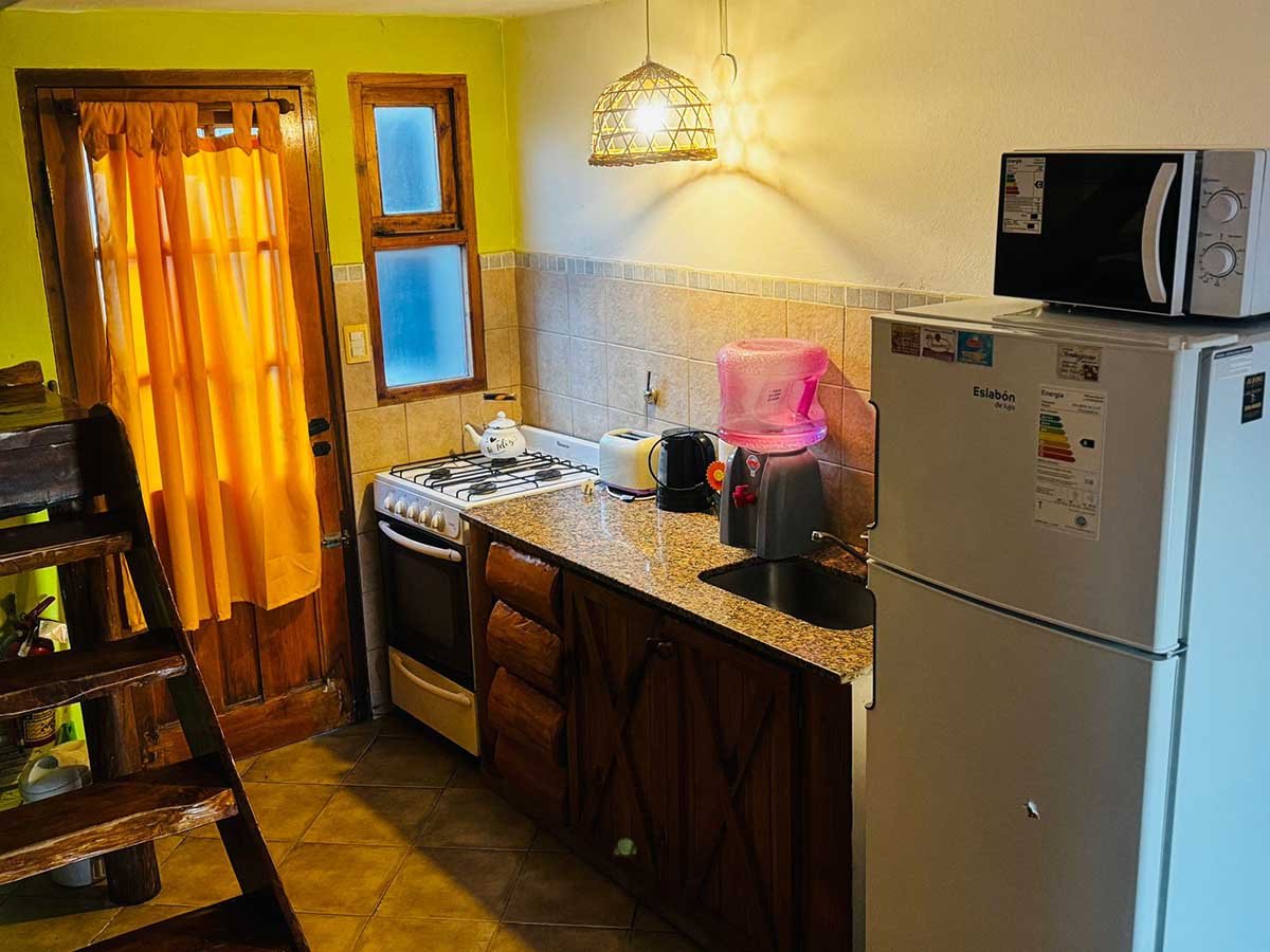 [Cocina equipada de una cabaña]